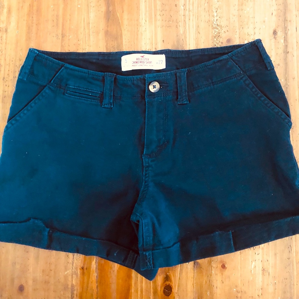 Hollister chino midi shorts size 5